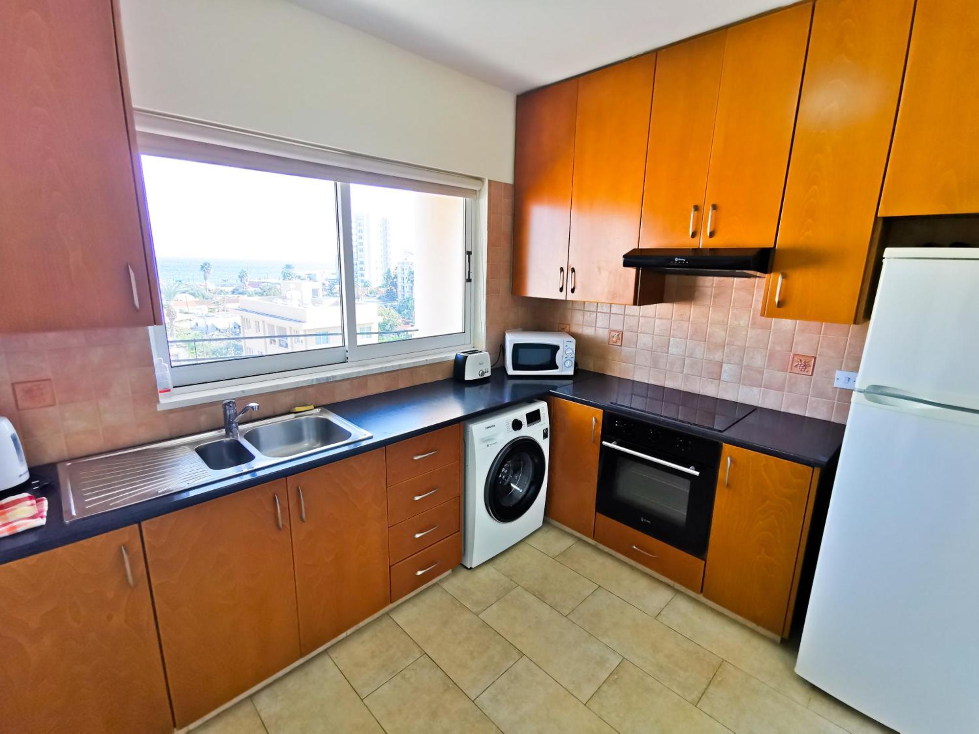 License To Chill Apartment Larnaca Bagian luar foto